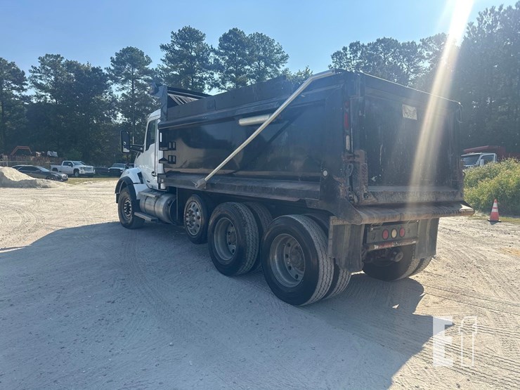 2018-kenworth-t880-image-5