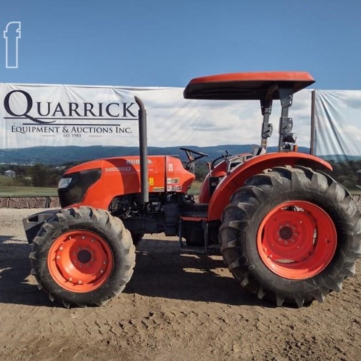 KUBOTA M8560