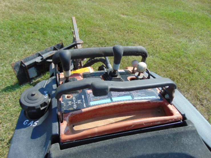 2011-ditch-witch-r230-image-4