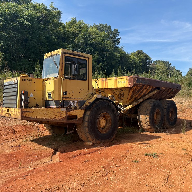 CATERPILLAR D400E