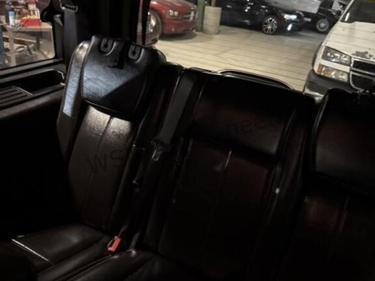 2013-ford-expedition-limited-image-26