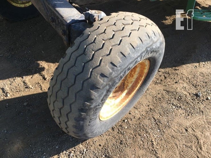 2006-john-deere-5225-image-10