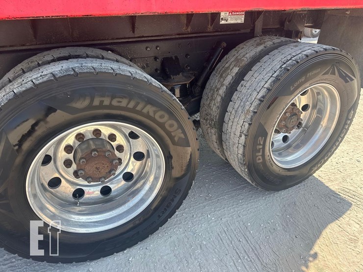 2016-kenworth-t880-image-14