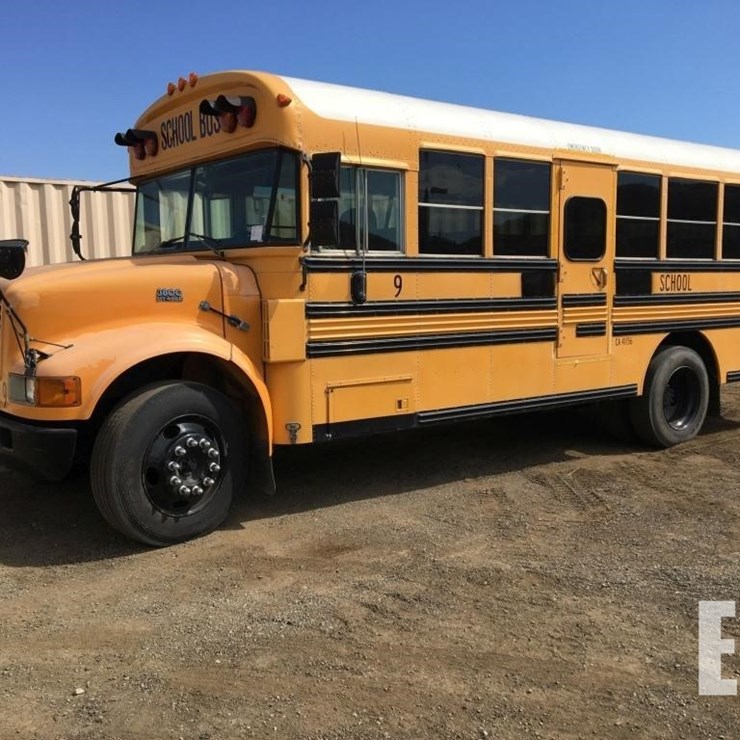 1999 INTERNATIONAL 3800