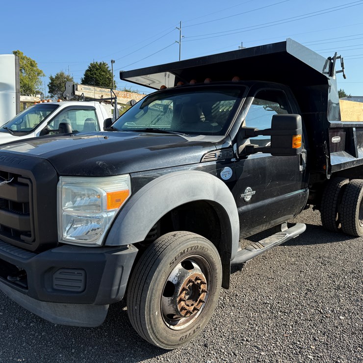2010 FORD F550