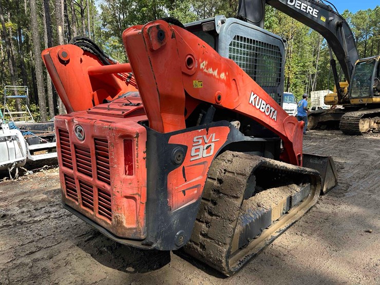kubota-svl90-image-8