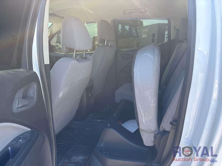 2017-chevrolet-colorado-image-17