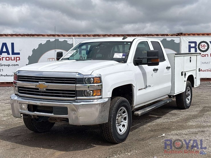 2015-chevrolet-silverado-image-1