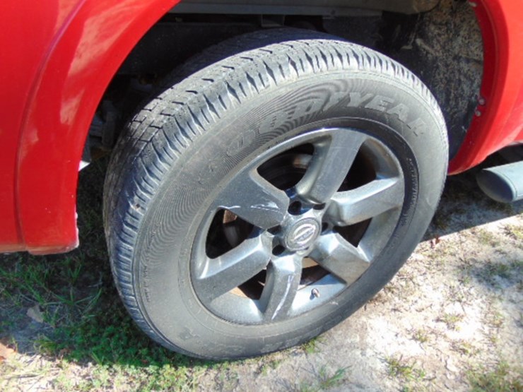2012-nissan-titan-image-4