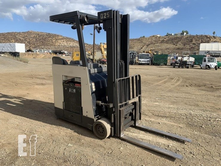 crown-rc3020-40-image-2