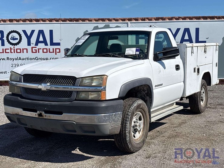 2004-chevrolet-silverado-2500-image-1