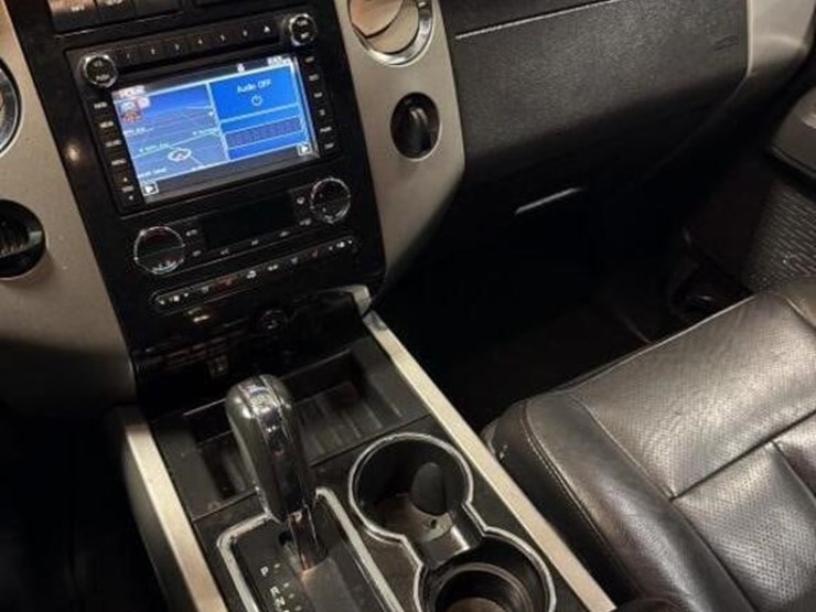 2013-ford-expedition-limited-image-20