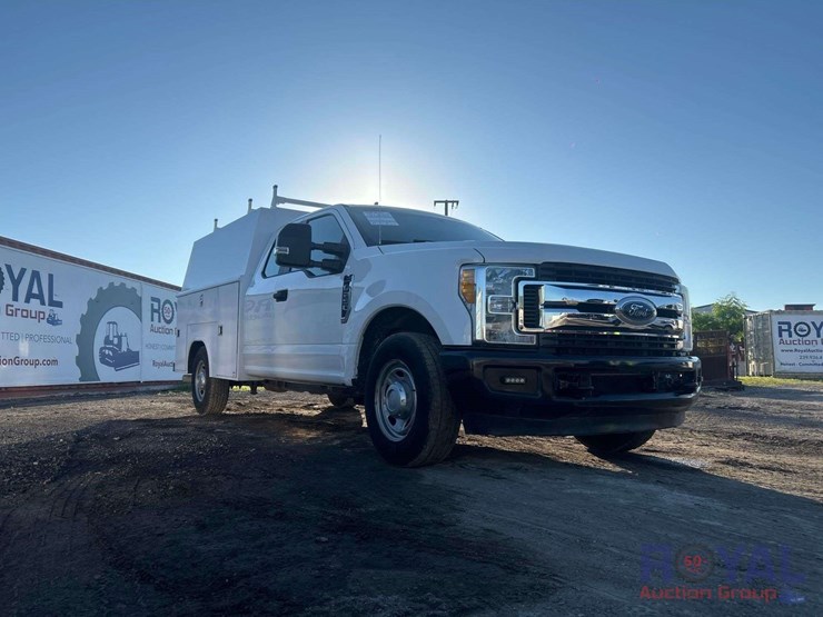 2018-ford-f250-image-32