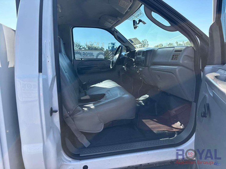 2004-ford-f250-image-28