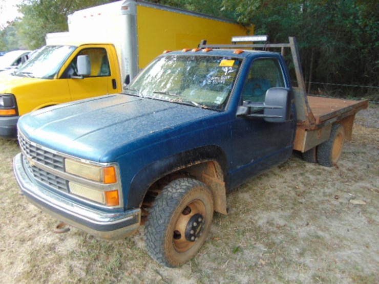 1992-chevrolet-c30-image-1