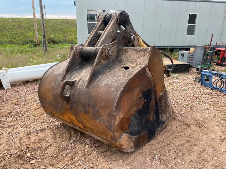 caterpillar-345-image-7