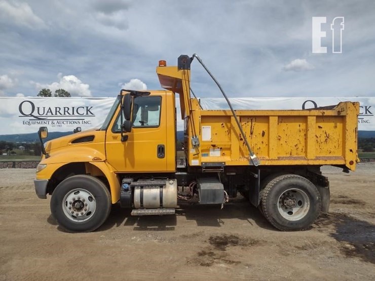 2018-international-durastar-4300-image-1