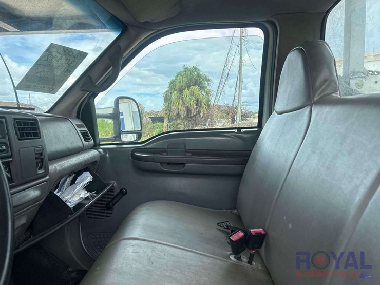 2000-ford-f550-image-11
