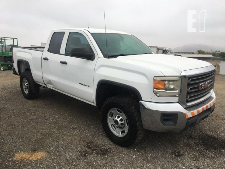 2015-gmc-sierra-2500hd-image-2