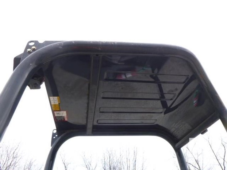 2021-takeuchi-tl8r-image-13