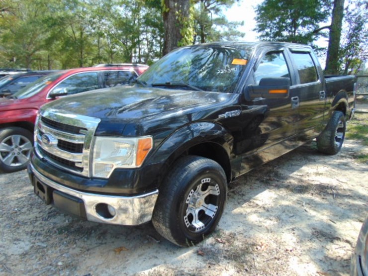 2014-ford-f150-xlt-image-1