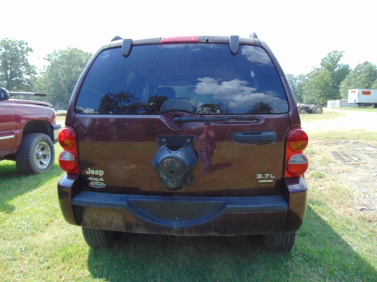 2004-jeep-liberty-image-3