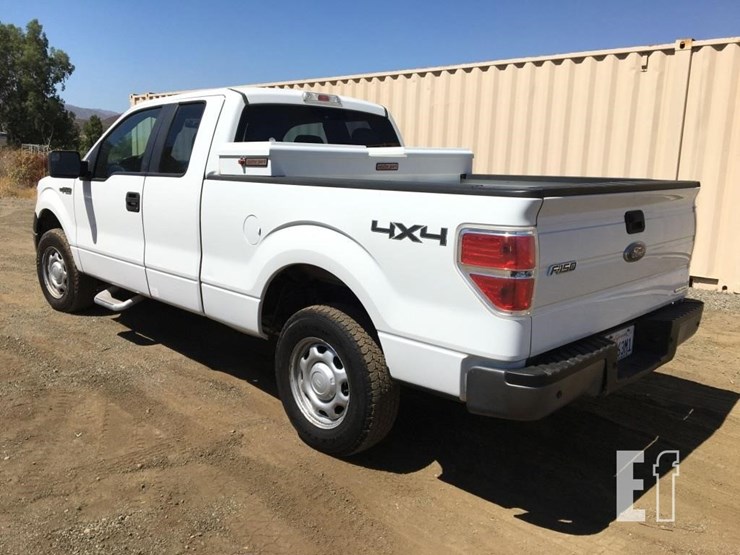 2013-ford-f150-xl-image-4