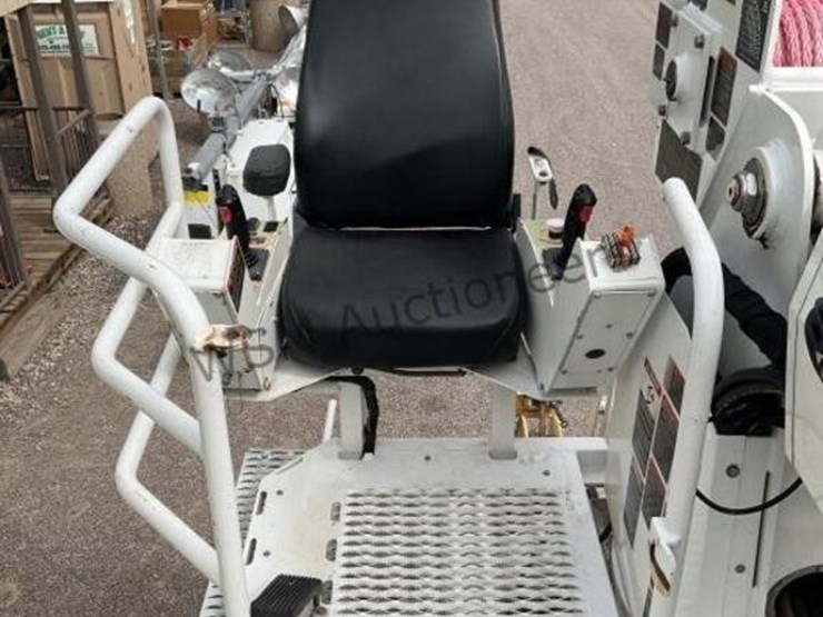 2014-altec-d3050b-image-21