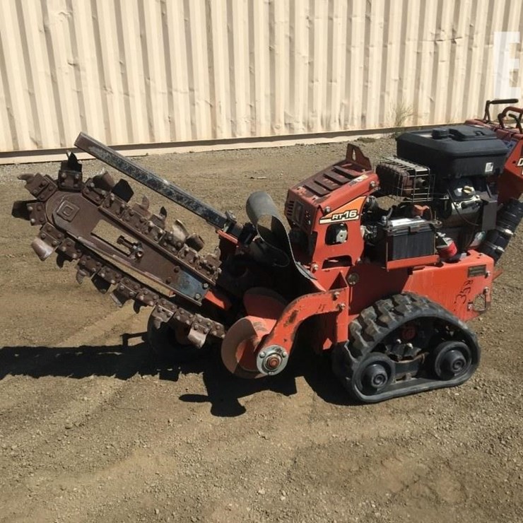 2013 DITCH WITCH RT16