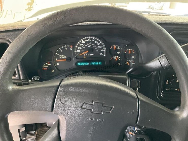 2007-chevrolet-silverado-3500-image-17