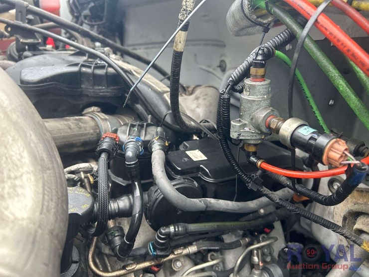 2017-ford-f650-image-17