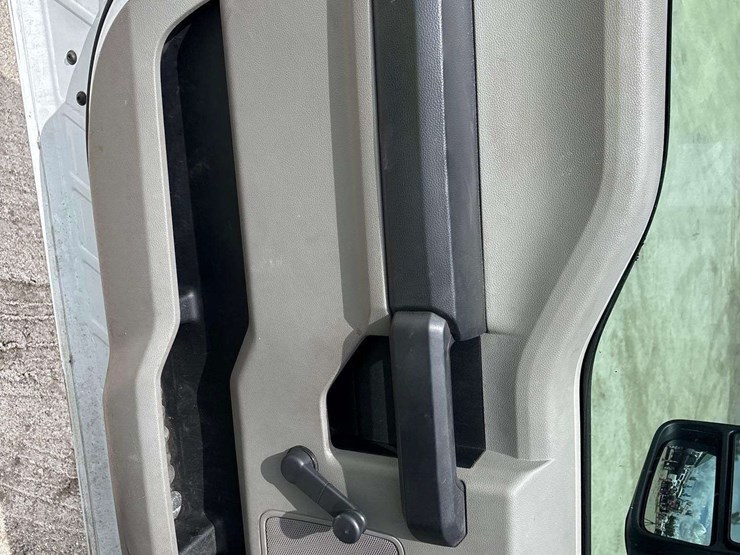 2017-ford-f250-image-12