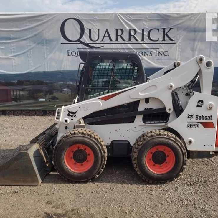 2022 BOBCAT S740