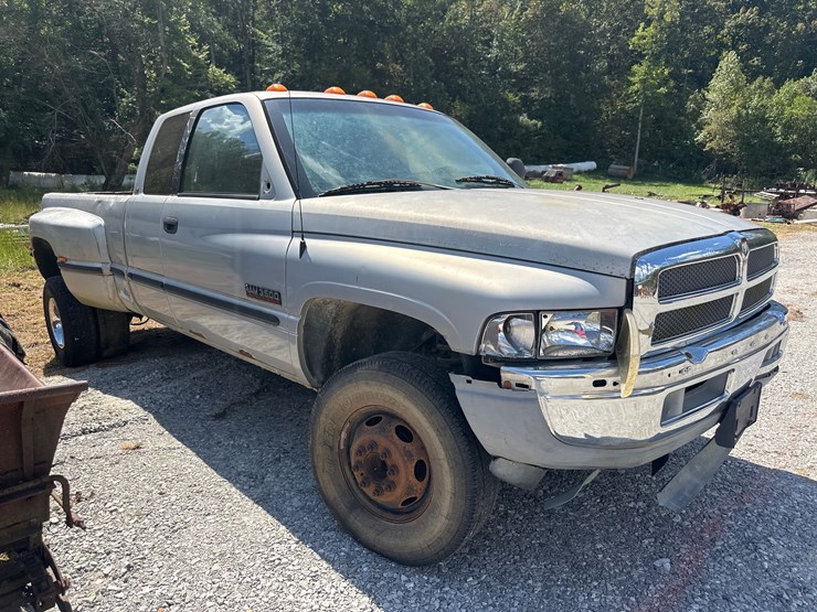 dodge-ram-3500-image-3