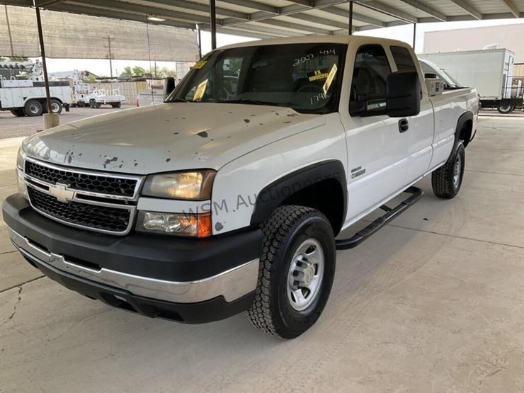 2007-chevrolet-silverado-3500-image-4
