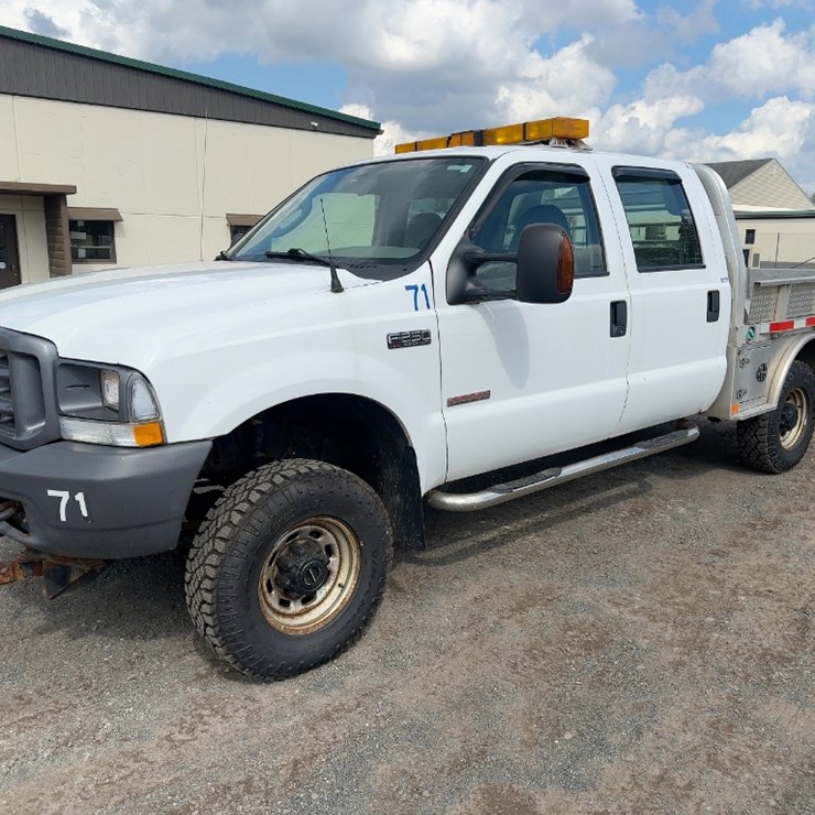 2004 FORD F250 XL