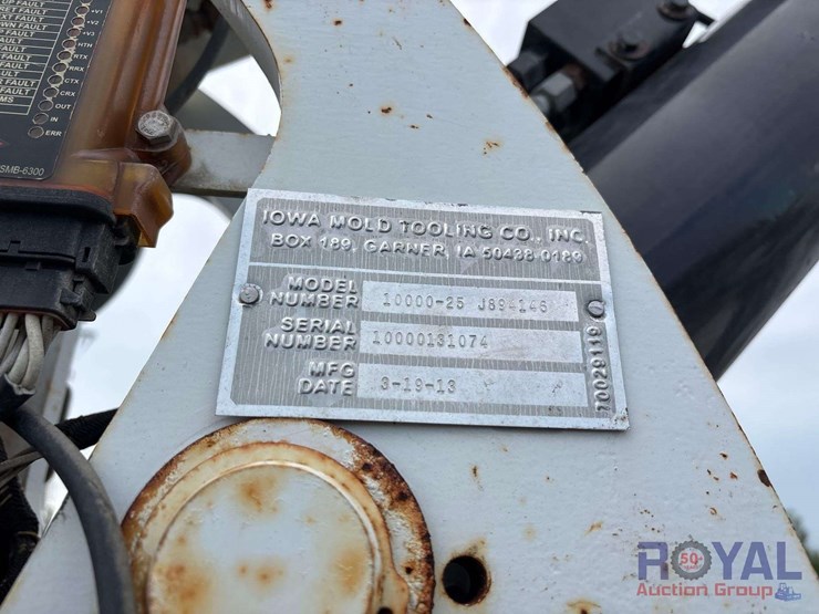 2014-peterbilt-337-image-26