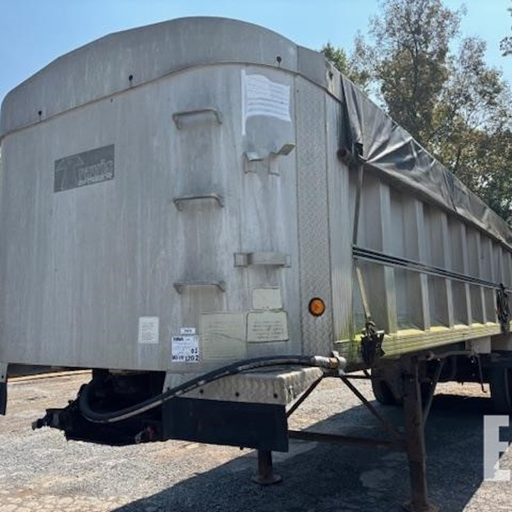 1995 TRAVIS T102