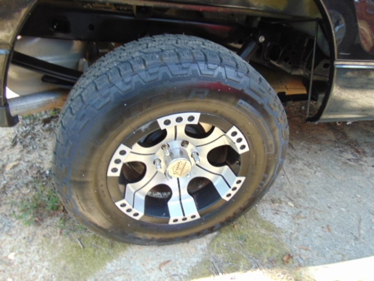 2014-ford-f150-xlt-image-3
