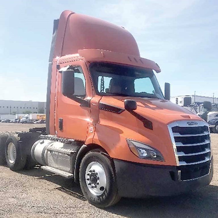 FREIGHTLINER CASCADIA 116