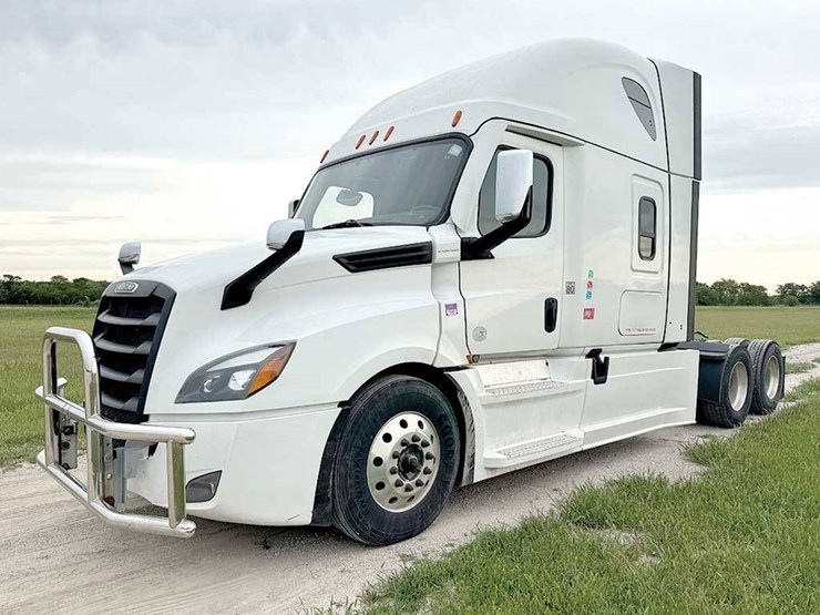 2024-freightliner-cascadia-126-image-1