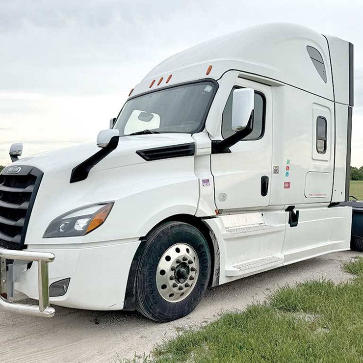 2024 FREIGHTLINER CASCADIA 126