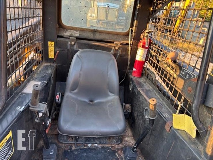 new-holland-lx665-image-15