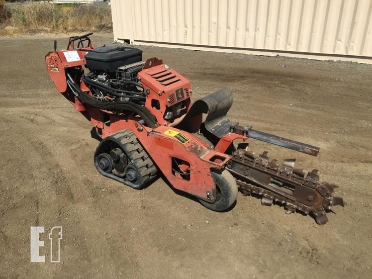 2011-ditch-witch-rt12-image-1