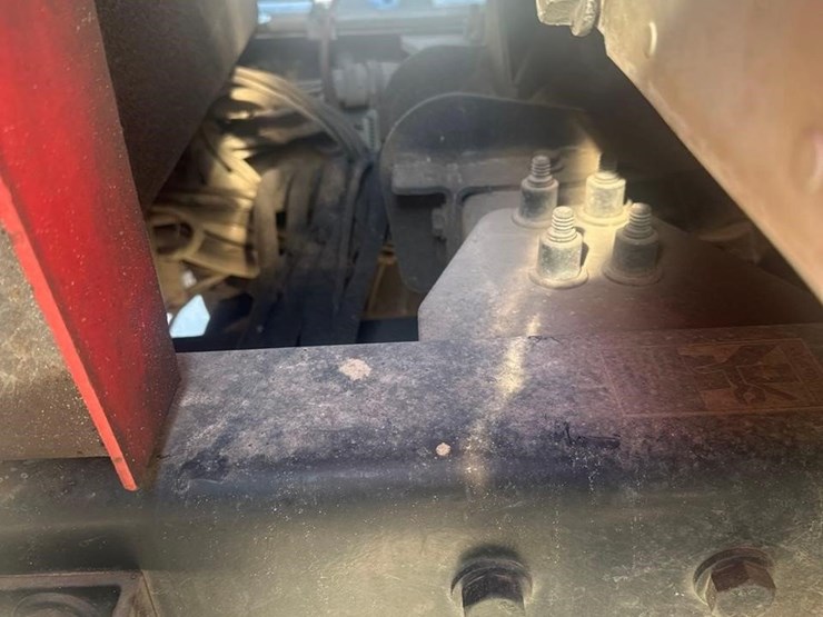 2019-peterbilt-567-image-23