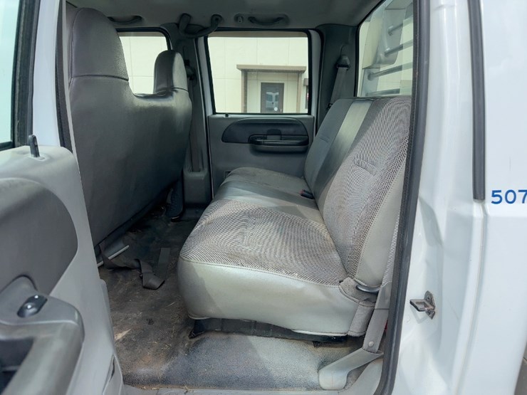 2004-ford-f250-xl-image-16