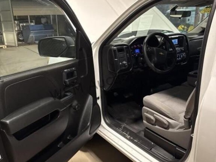 2014-chevrolet-silverado-1500-image-25