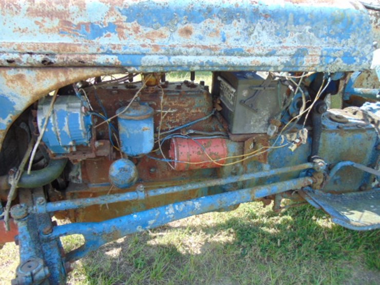 ford-tractor-image-5