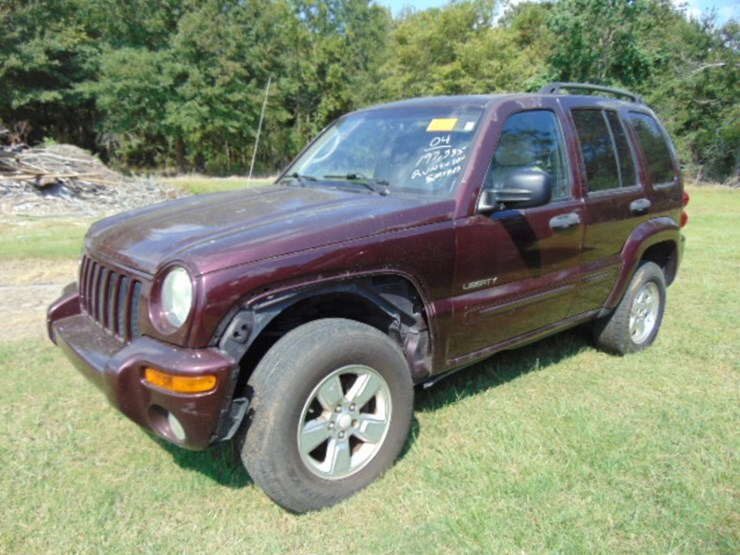 2004-jeep-liberty-image-1