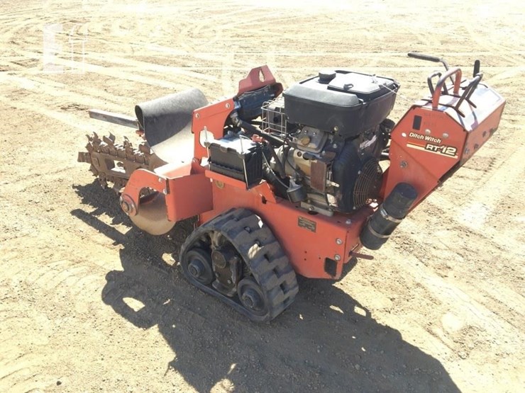 2011-ditch-witch-rt12-image-3